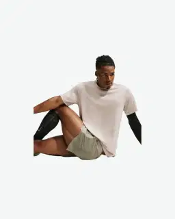 Tee-shirt à manches courtes et motifs réfléchissants Dri-FIT ADV Nike Stride Homme – 4/4