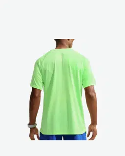 Tee-shirt à manches courtes et motifs réfléchissants Dri-FIT ADV Nike Stride Homme – 2/4