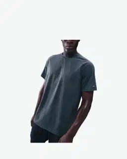 Tee-shirt à manches courtes et motifs réfléchissants Dri-FIT ADV Nike Stride Homme – 1/2