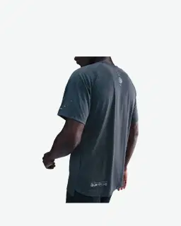 Tee-shirt à manches courtes et motifs réfléchissants Dri-FIT ADV Nike Stride Homme – 2/2