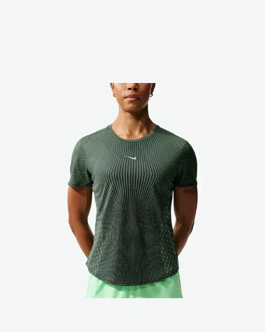 Tee-shirt à manches courtes Dri-FIT Nike Swift Wool Femme