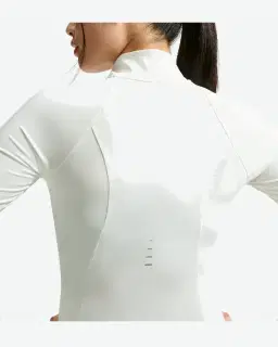 Tee-shirt à col roulé Nike Therma-FIT Swift Femme – 2/4