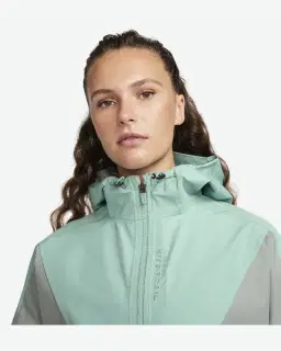 Veste de trail Nike Trail GORE-TEX INFINIUM™ Femme – 3/4