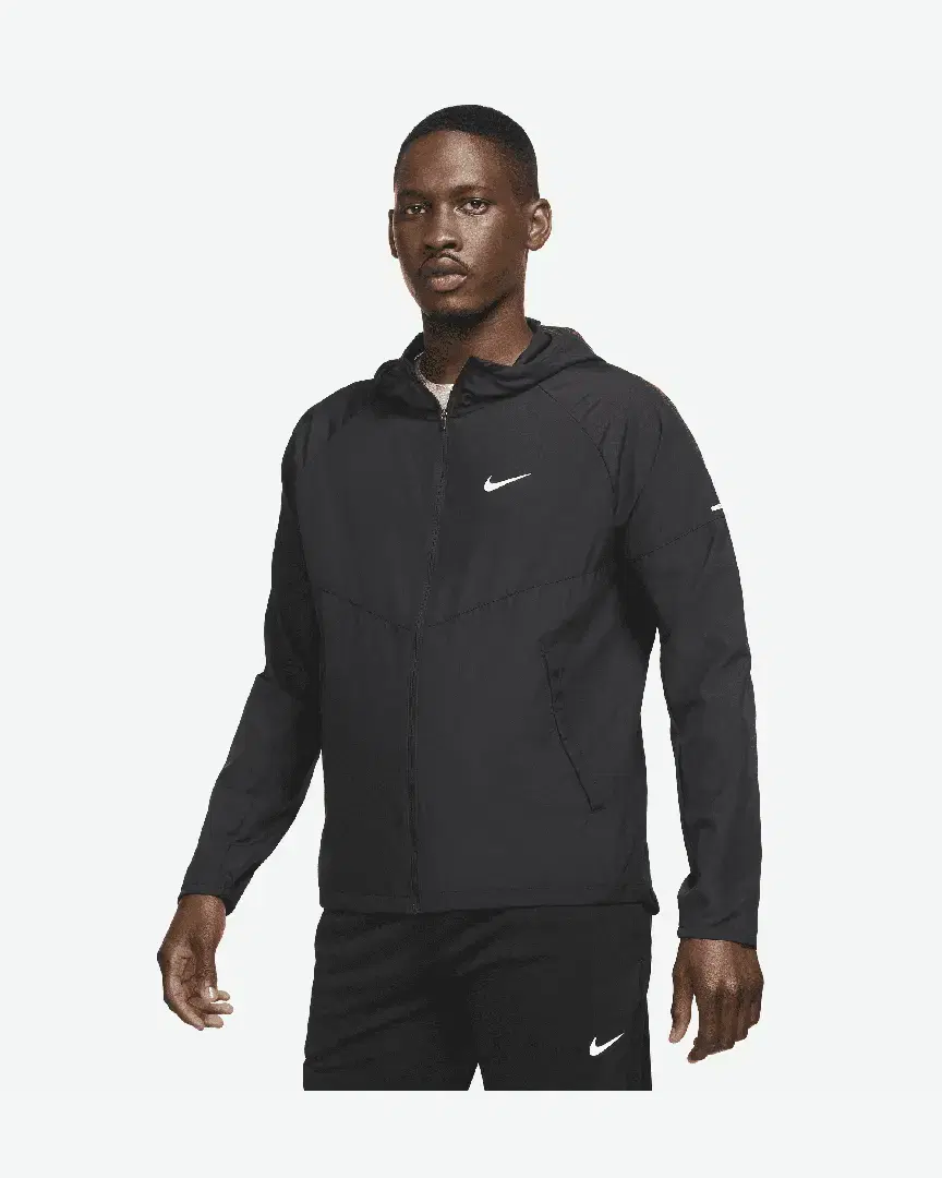 Veste Déperlante Nike Miler M - Men (6) au meilleur prix !