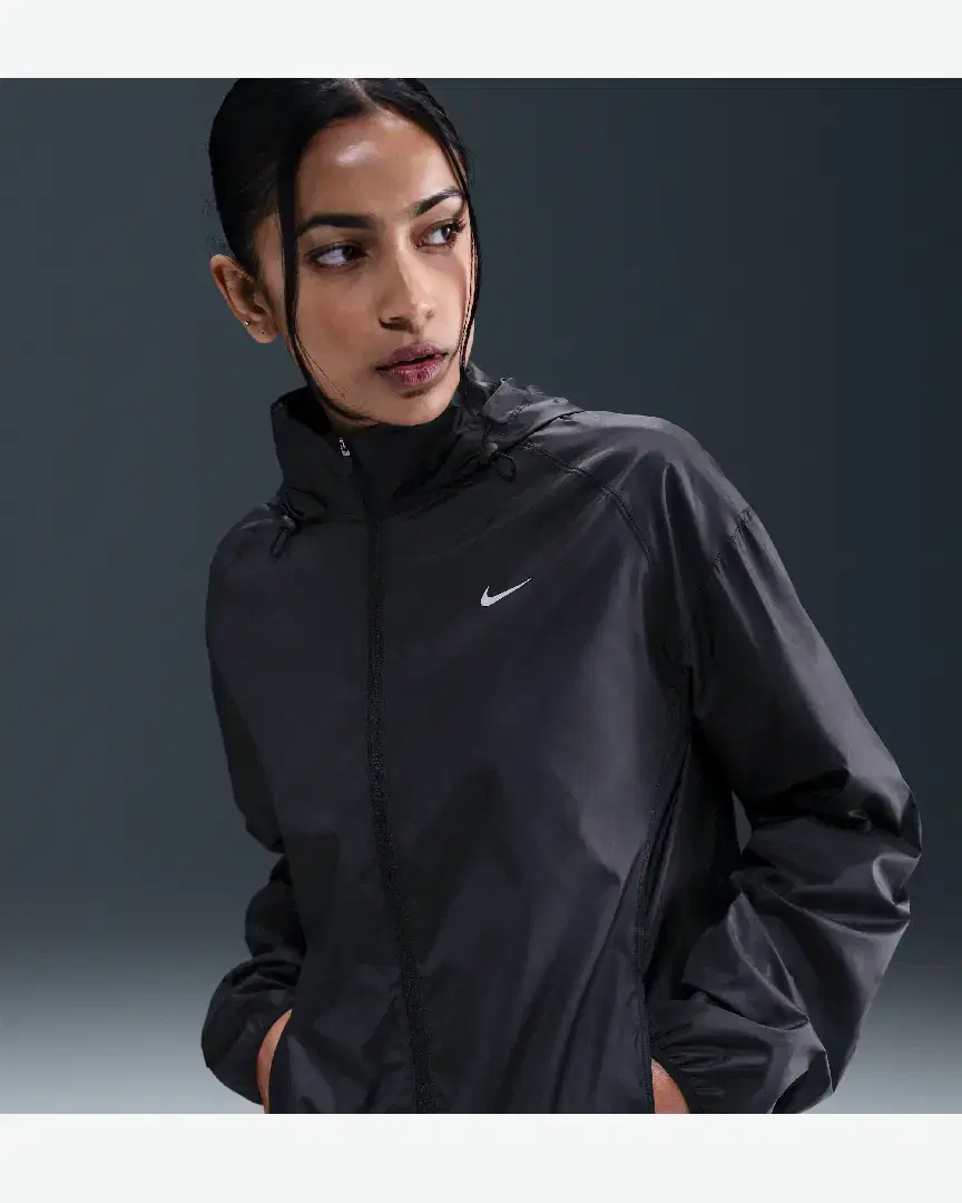 Veste Déperlante Nike Tempo W - Women (9) au meilleur prix !