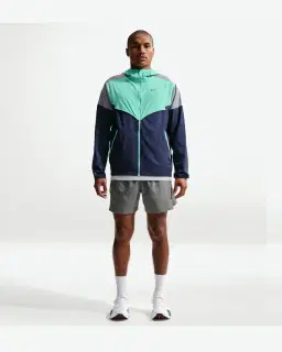 Veste à capuche Nike Impossibly Light Windrunner Homme – 4/4