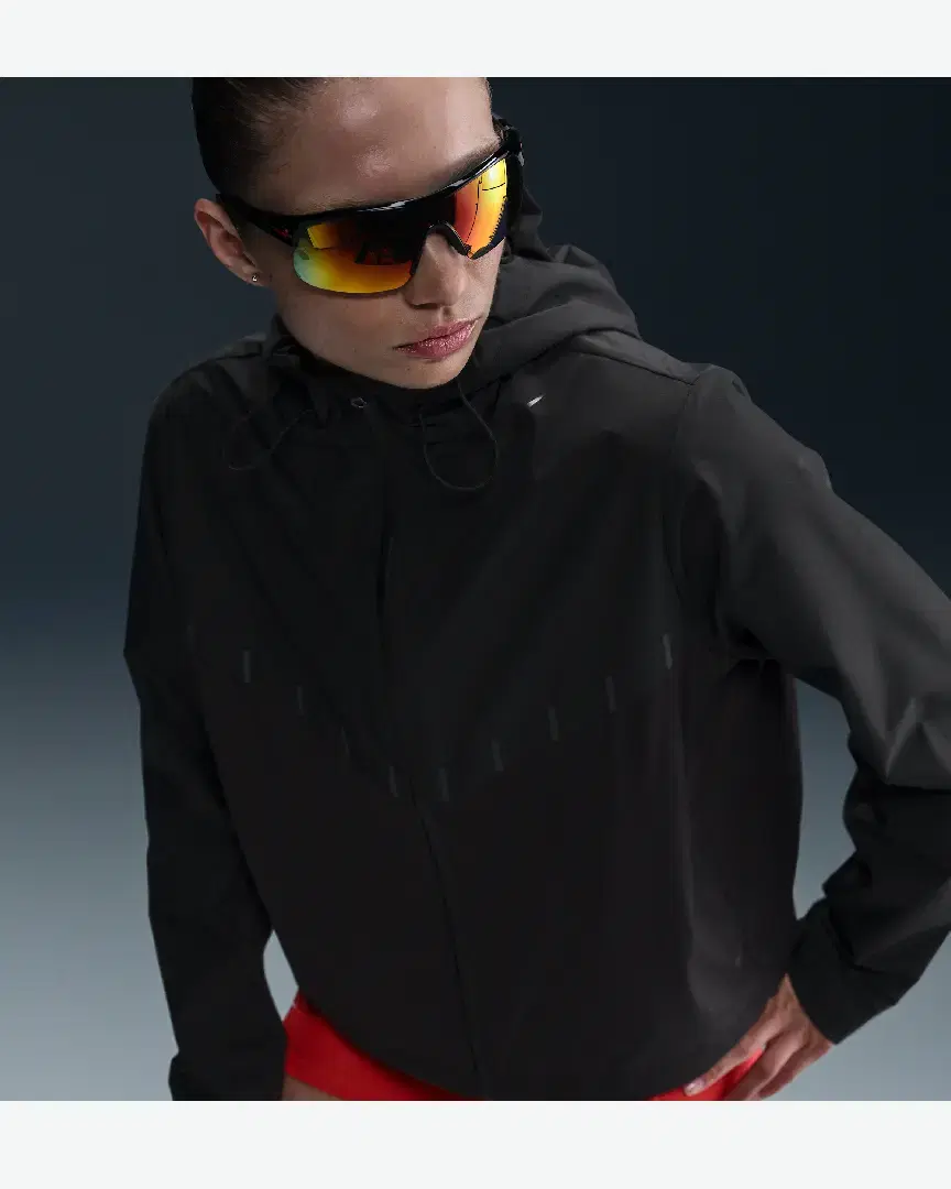 Veste Storm-Fit Nike Aeroswift Aerogami W - Women (20) au meilleur prix !